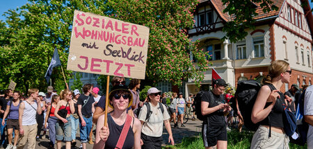 Ein bisschen Klassenkampf: Teilnehmer der Demo in Berlin-Grunewa...