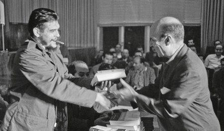 30. Januar 1962: Überreichung eines Buchpreises im Rahmen des »W...