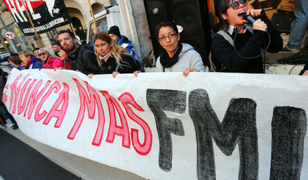 Proteste gegen den IWF vor dem G-20-Finanzministertreffen in Bue...