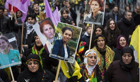 Demonstration zum 1. Jahrestag der Ermordung von Sakine Cansiz, ...