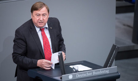 André Hahn (Die Linke; Archivbild ) wies im Bundestag auf die Kr...