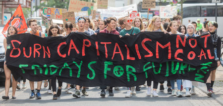 »Verbrennt den Kapitalismus, nicht die Kohle«: So eindeutig sind...