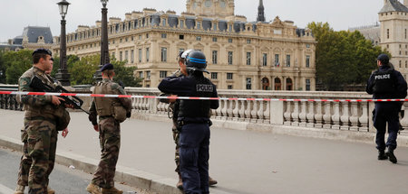 Die Pariser Polizeipräfektur wird abgeriegelt (3.10.2019)