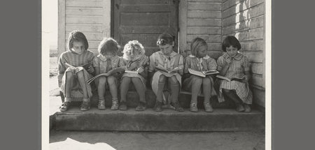 Schulmädchen der ­Lincoln Bench School in der Nähe von Ontario ü...