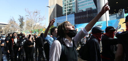 Schüler demonstrieren in Santiago gegen das staatliche Bildungss...