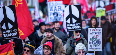 »Löhne statt Waffen«: Antikriegsdemo in London am Sonnabend
