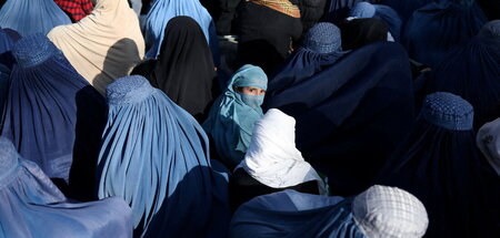 Unter den Taliban werden die Frauen in Afghanistan wieder aus de...