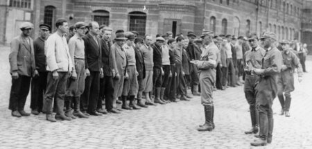 Appell im Konzentrationslager Oranienburg im April 1933