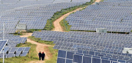 Alles im XXL-Bereich: Solaranlage in der chinesischen Provinz He...