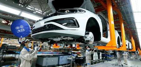 Forcierte automobile Produktion am laufenden Band (Qingdao, Chin...