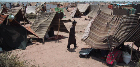 Afghanische Geflüchtete in einem Zeltlager im Nordwesten Pakista