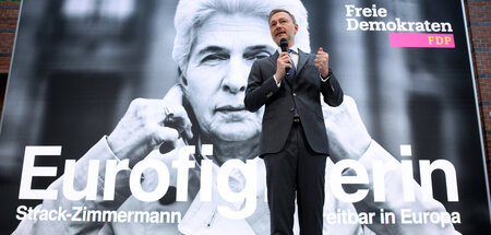 FDP-Chef Christian Lindner stellt sich vor seine Spitzenkandidat...