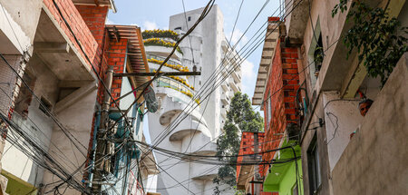 Fortschritt für wen? Hinter jeder erfolgreichen Entwicklung im k... Fortschritt für wen? Hinter jeder erfolgreichen Entwicklung im k...