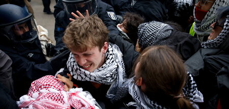 Die deutschen Repressionsbehörden wissen, auf welcher Seite sie ... Die deutschen Repressionsbehörden wissen, auf welcher Seite sie ...