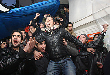 Jubel in Athen am 10. März 2011: Nach 44 Tagen im Hungerstreik i...
