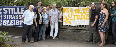 Internationale Solidarität: Aktivisten der spanischen 15M-Bewegu...