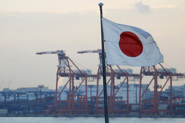 Hafenanlage in Tokio: Japans Ausfuhren leiden unter einem hohen ...