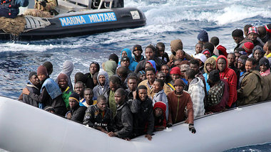 Marineoperation »­Mare nostrum« in Aktion: Fast täglich gibt es ...