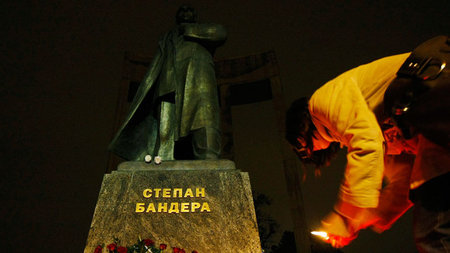 Im Westen der Ukraine als Held verehrt: Denmal für den Gründer d...