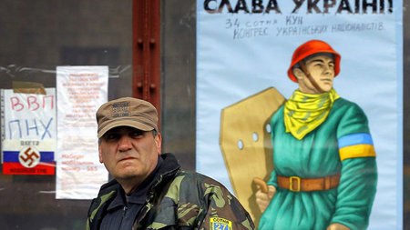 Nationalistische Mobilisierung: Mit der Parole »Ruhm der Ukraine...