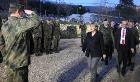 Besuch von Bundeskanzlerin Merkel bei Patriot-Soldaten in der Tü...
