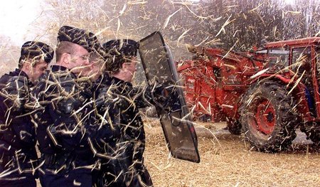 Auf sie mit Kawumm! Literaten aus dem Prenzlauer Berg und franzö...