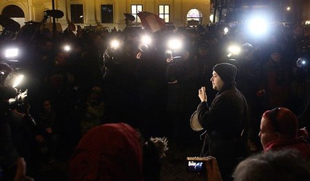 Auch Vertreter der Pegida fordern mehr direkte Demokratie, Wien ...