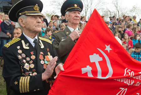 Der 92jährige Veteran Nikolai Mihalovic Beljajev am Samstag bei ...