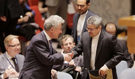 Handshake in New York: Der EU-Botschafter bei der UN, Thomas May...