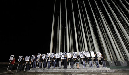 Gedenken an die Opfer der Contras: Kubaner erinnern am 5. Oktobe...