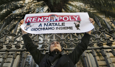 Italiens Wirtschaft in der Krise: Protest gegen den früheren Pre...