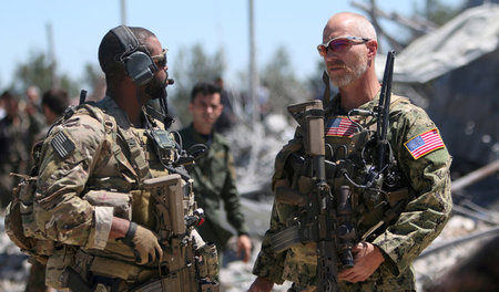Präsent in Syrien: US-Soldaten nach dem Beschuss einer Kommandos...