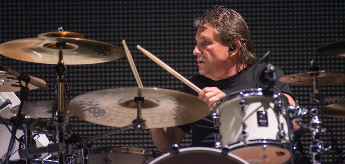Pop: Drummer der Puhdys tot, Tageszeitung junge Welt, 15.06.2022