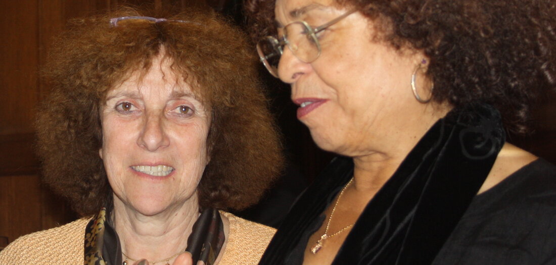 Anne_Morelli_&_Angela_Davis.jpg
