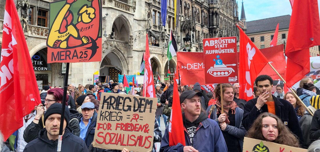 Tausende protestieren gegen M&uuml;nchner &raquo;Sicherheitskonferenz&laquo;. Solidarit&auml;t mit Pal&auml;stina bei linker Demonstration zentral