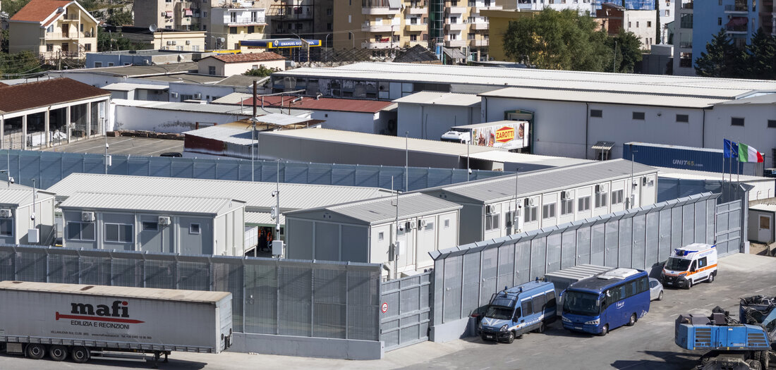 Italien: Haft Geflüchteter in Albanien unzulässig