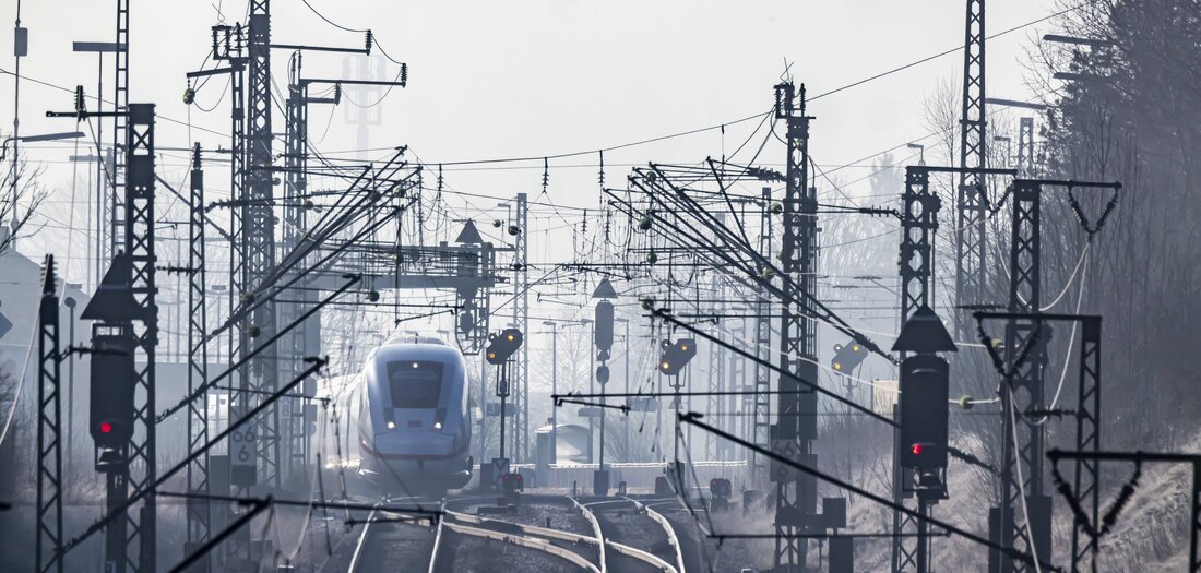 Elektrifizierung der Bahn: Saft für die NATO