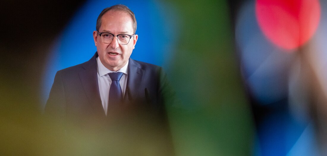 Razzien gegen »Reichsbürger«: Der »König« muss abdanken [Online-Abo]