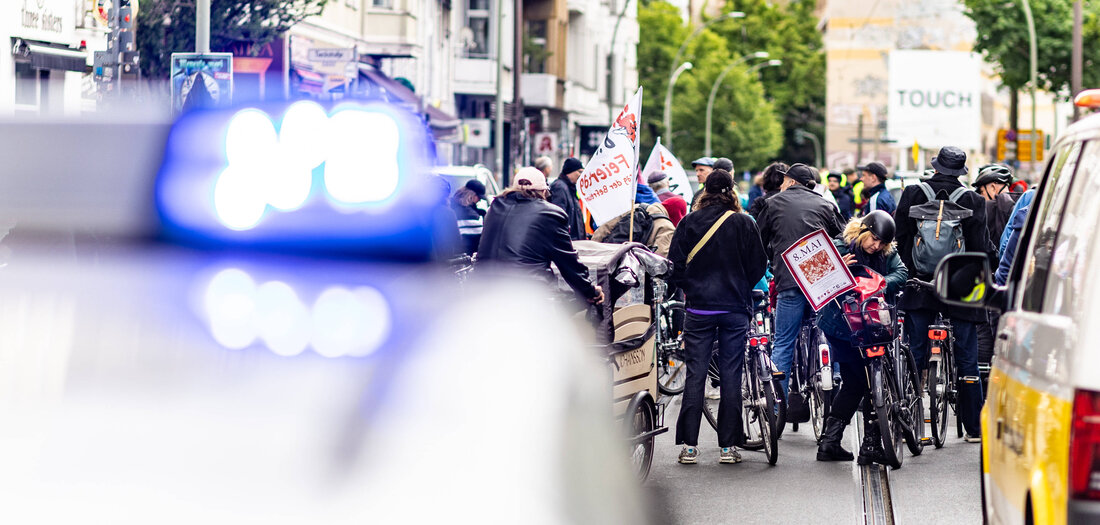 Berliner-Polizei-am-8-Mai-Uninformiert-bergriffig-willk-rlich