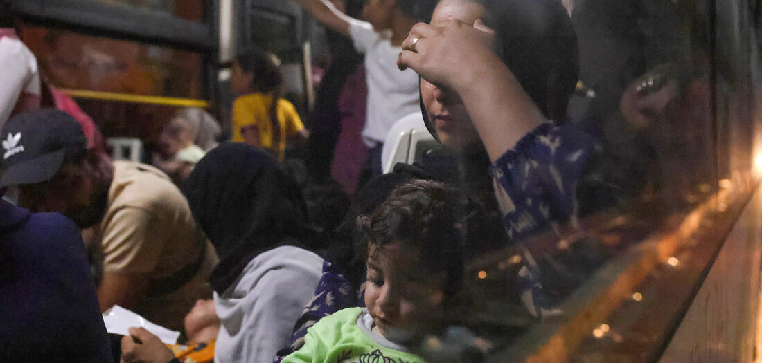 「あなたは女性と子供を戦争の獲物と見なします」、毎日の新聞Junge Welt、02.09.2025