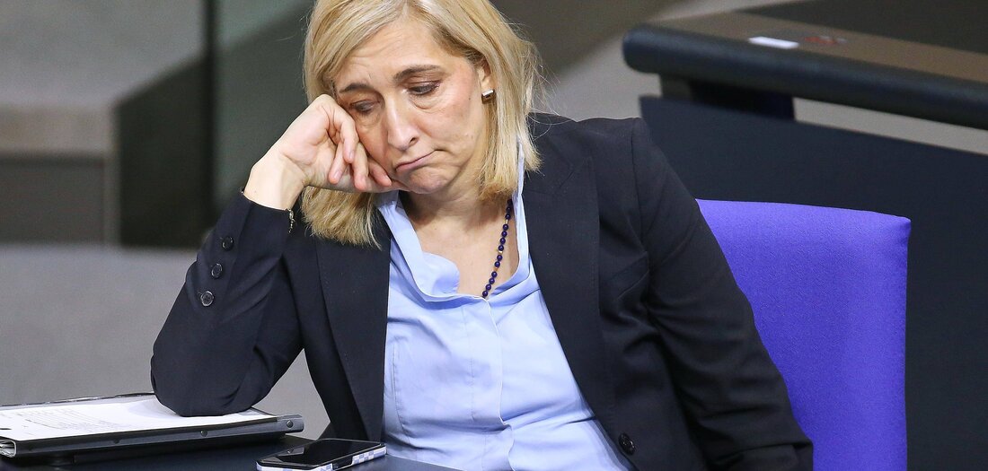 Porträt: Warkens bittere Pille