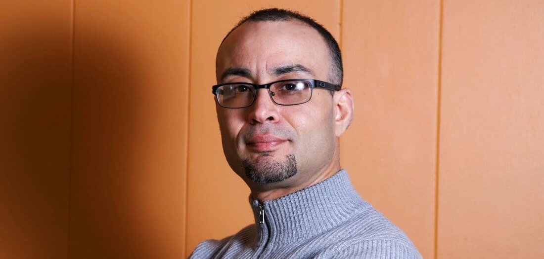 40765_Robert_Saleem_Holbrook.rev.1625669610.jpg