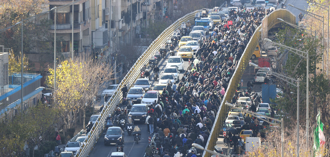 Iran: Massen gegen Mullahs