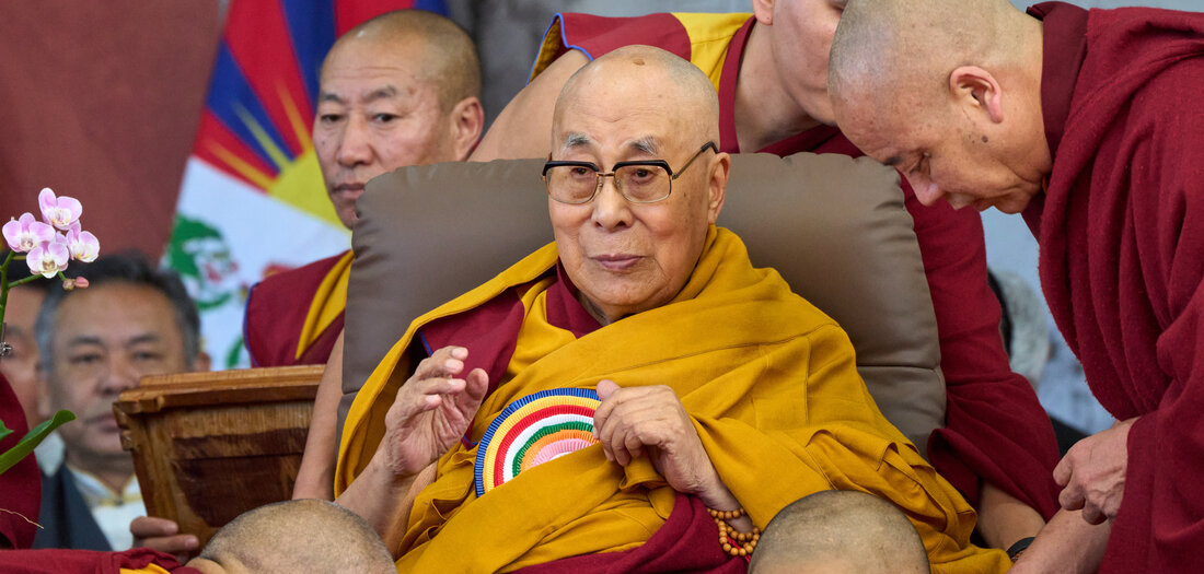 Porträt: Gefeierter Diktator des Tages: Tenzin Gyasto