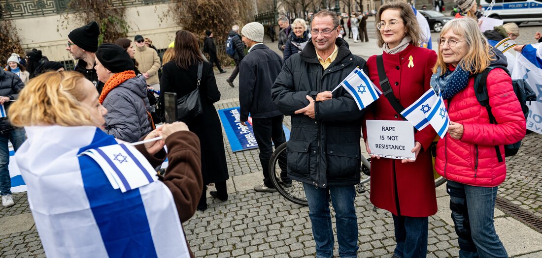 Porträt: Wanderndes Wahlplakat des Tages: Karoline Preisler