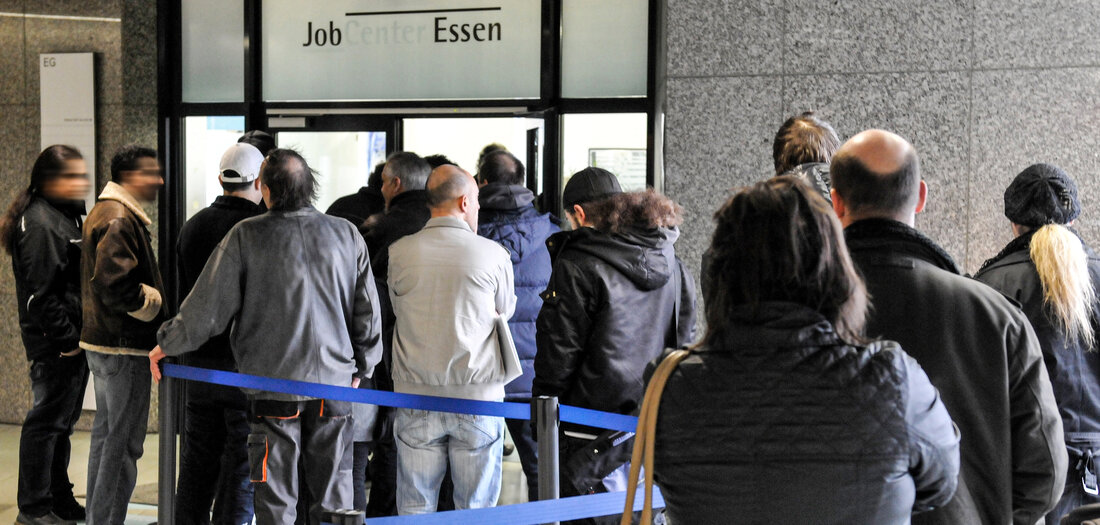 Arbeitsmarkt ohne Frühjahrseffekt: Mehr als drei Millionen ohne Job