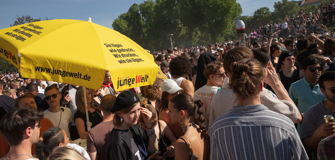 junge Welt unterstützen: 1. Mai: Helfer gesucht