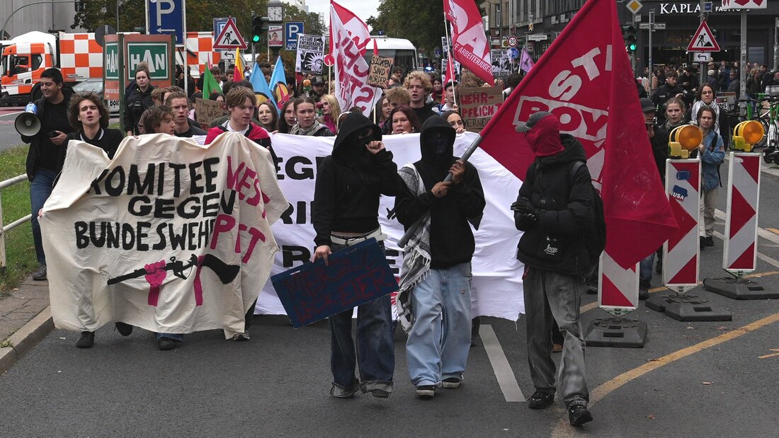 Schulstreik gegen die Wiedereinführung einer Wehrpflicht.jpg
