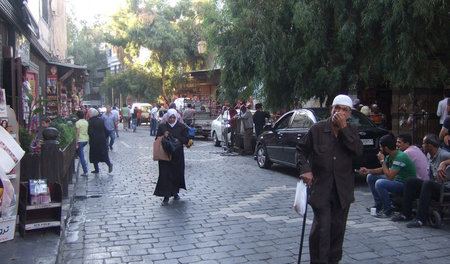 Straßenszene in Damaskus: Das Leben um die Ommayyaden-Moschee ge...