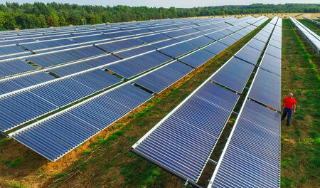 In der BRD bald stark reguliert: Große Solaranlagen, wie hier im...